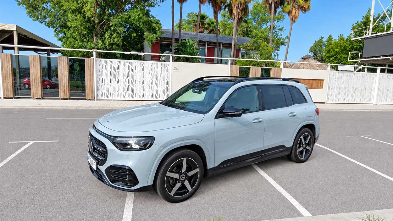 Mercedes GLB 200 (Mercedes)