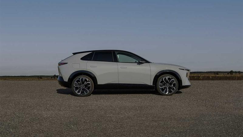 mazdacx6 latersal
