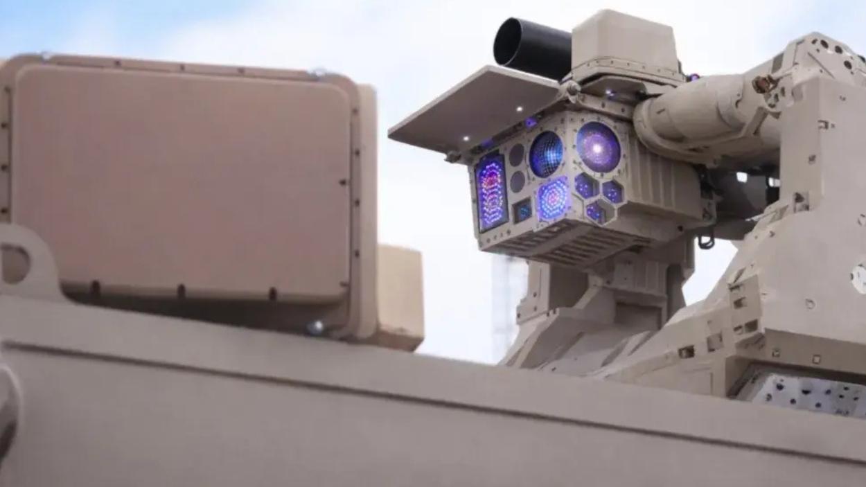 Indra participa en la definición de los futuros sistemas de defensa cuánticos a través del proyecto Adequade