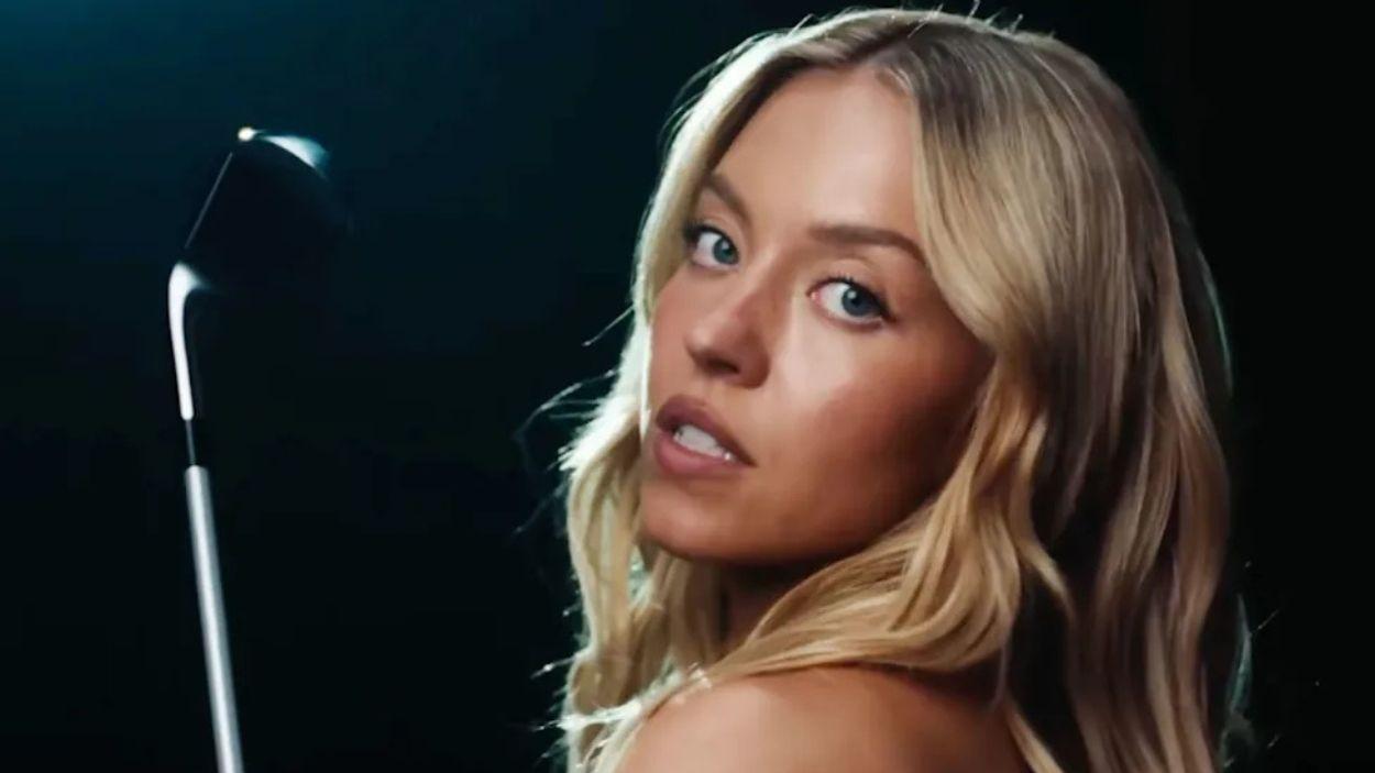 Sydney Sweeney durante el anuncio de Novig. 