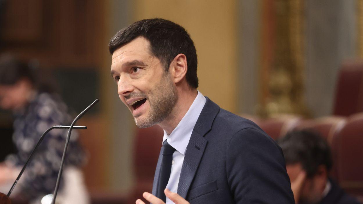 El ministro de Derechos Sociales, Consumo y Agenda 2030; Pablo Bustinduy, en el Congreso de los Diputados. EP