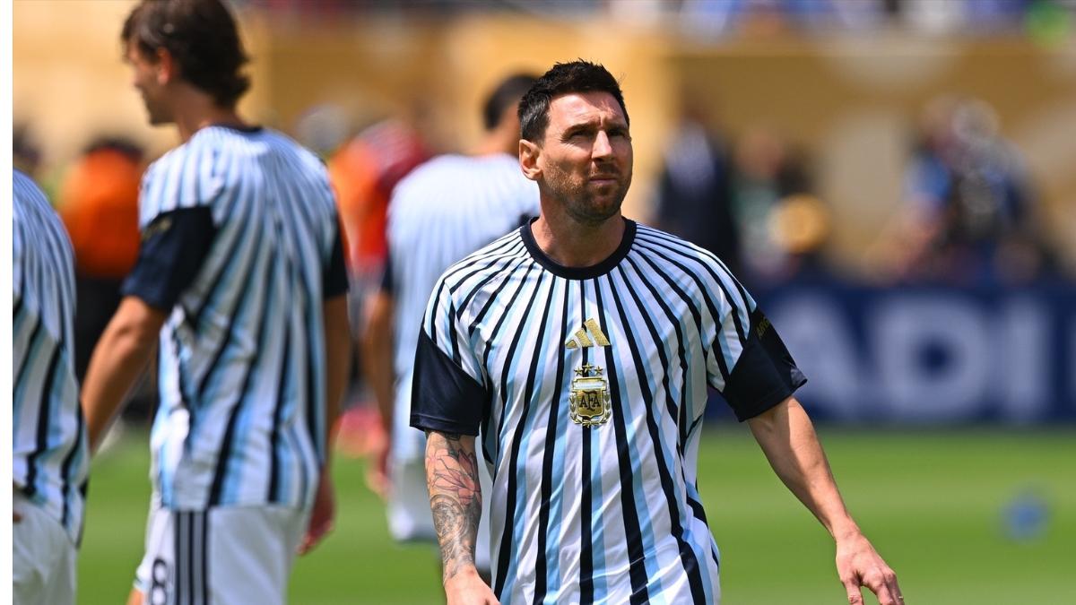Messi durante el calentamiento de la final del Mundial| EP