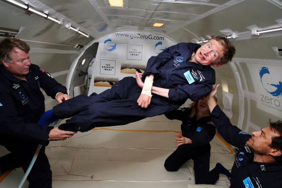 Stephen Hawking en el espacio