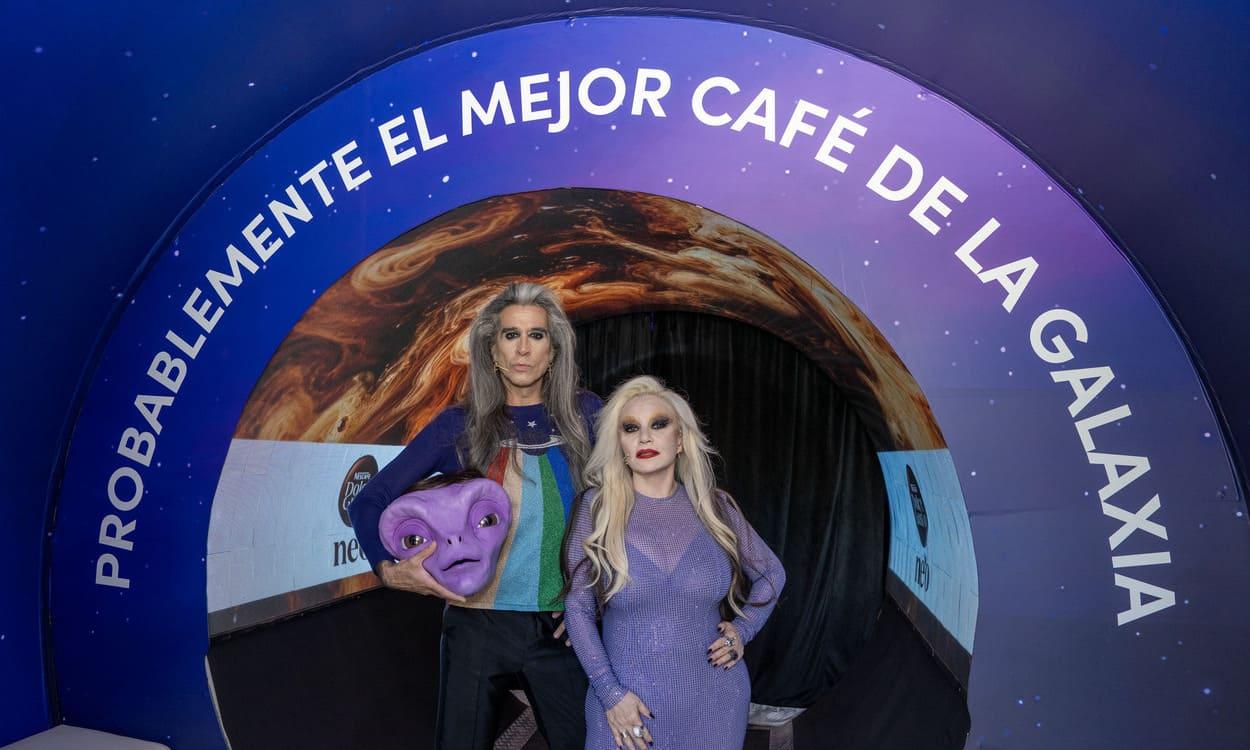 Mario Vaquerizo y Alaska presentan la nueva campaña de NESCAFÉ Dolce Gusto NEO