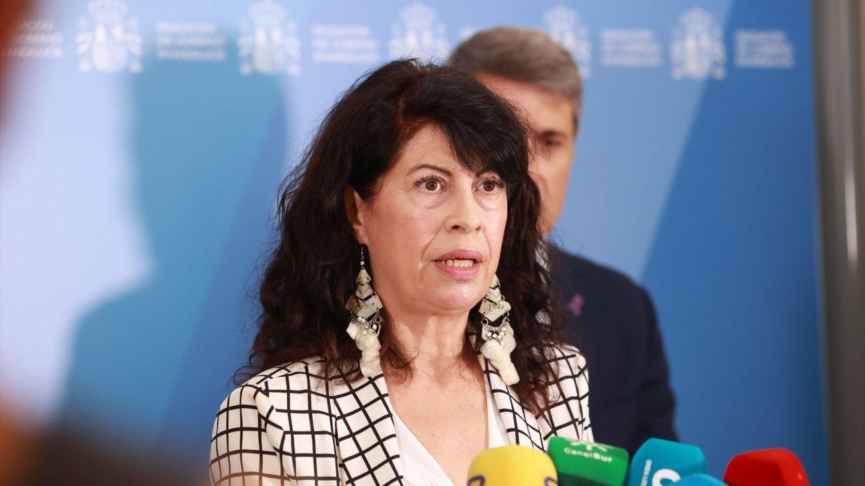 La ministra de Igualdad, Ana Redondo, durante una intervención a los medios antes de la reunión del Comité de Crisis del Ministerio / EP