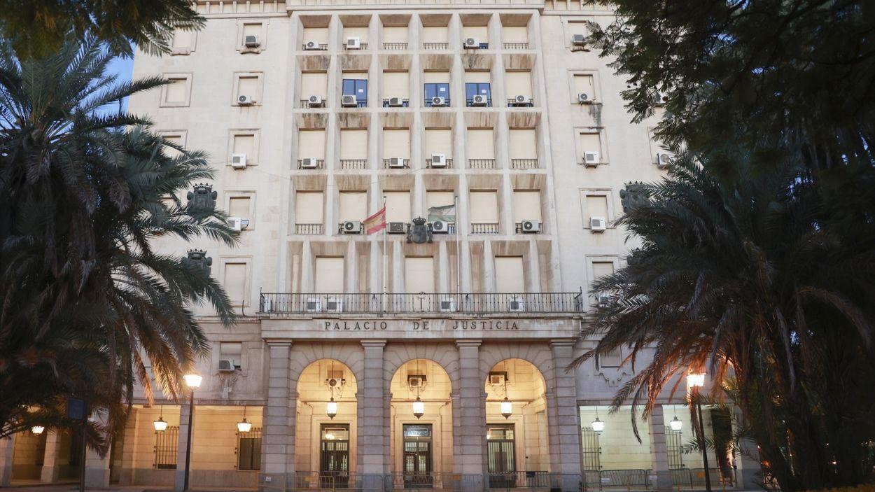 Fachada de los Juzgados de El Prado de San Sebastián / EP