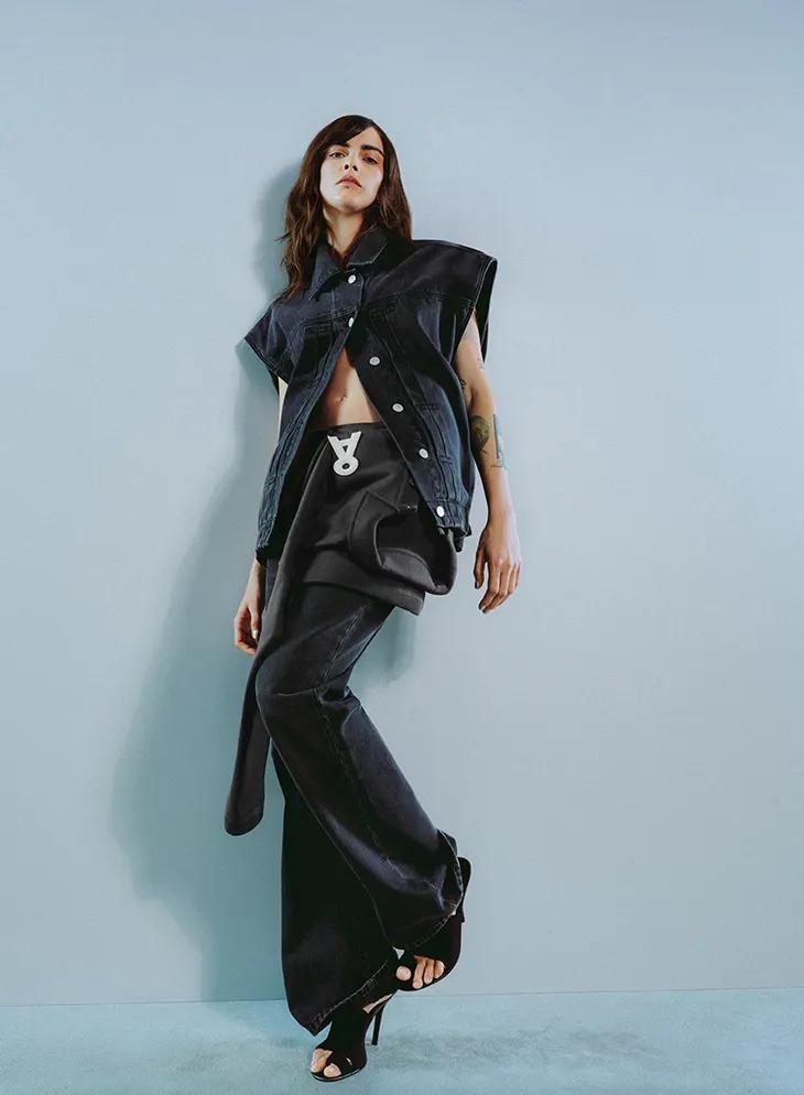 CaraDelevigne 180926 1 CaraDelevigne 180926 1