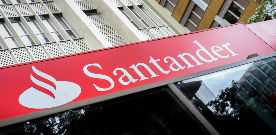 Fachada de una sucursal del Banco Santander