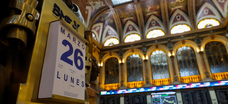 Interior de la Bolsa de Madrid en la sesión de este lunes