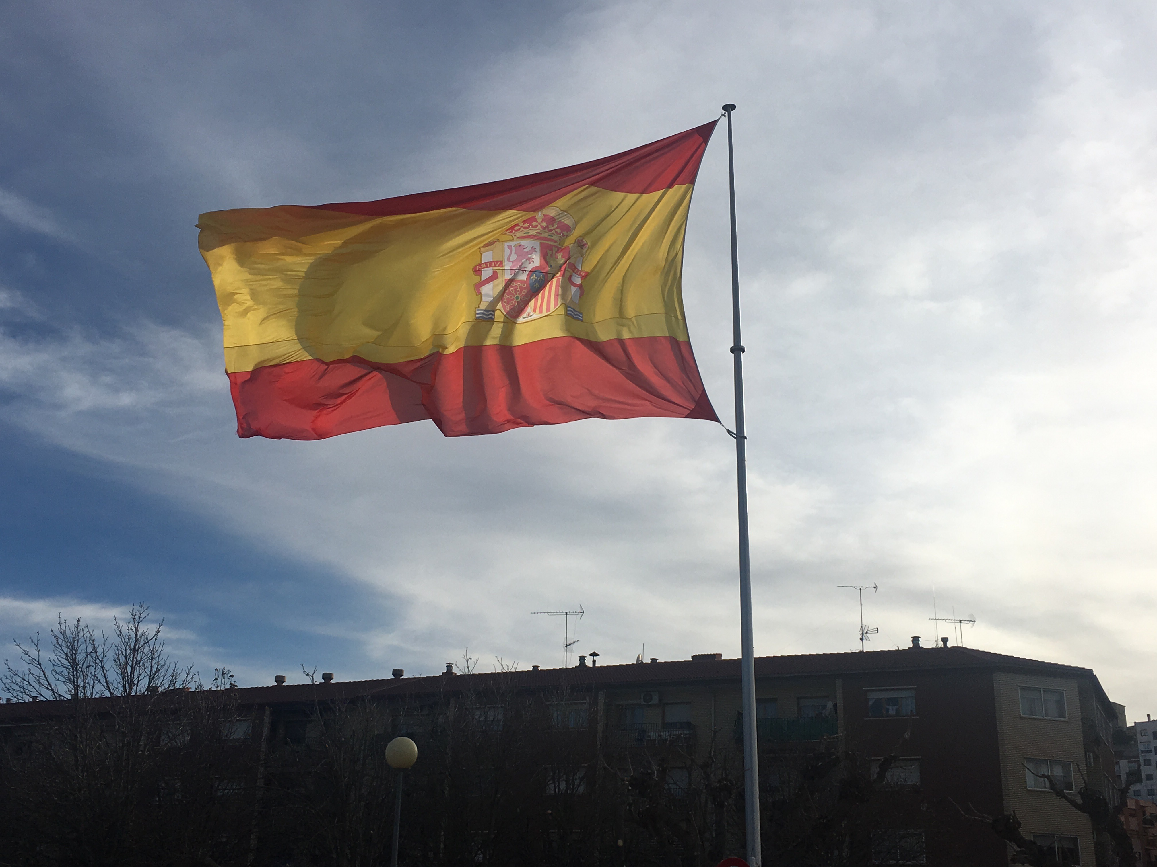 Aspecto de la bandera de Alcañiz hoy