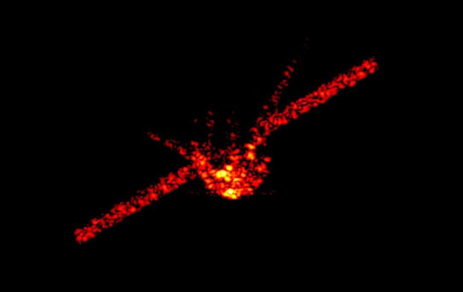 Imagen de la estación espacial china Tiangong-1 tomada a lo largo del día de ayer domingo. 