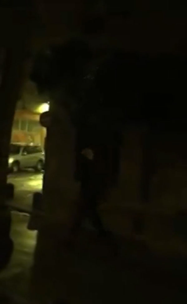 Captura del vídeo de la joven agredida en sexualmente en Murcia