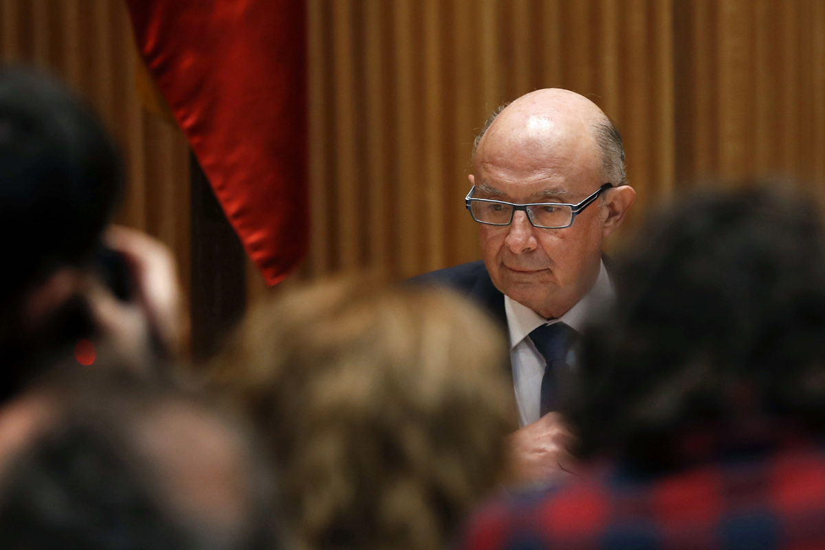 El ministro de Hacienda, Cristóbal Montoro, durante la presentación en el Congreso de los Diputados del proyecto de Presupuestos Generales del Estado para 2018.