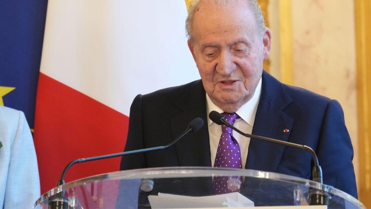 El Rey emérito Juan Carlos I durante la entrega de un premio literario. EP.