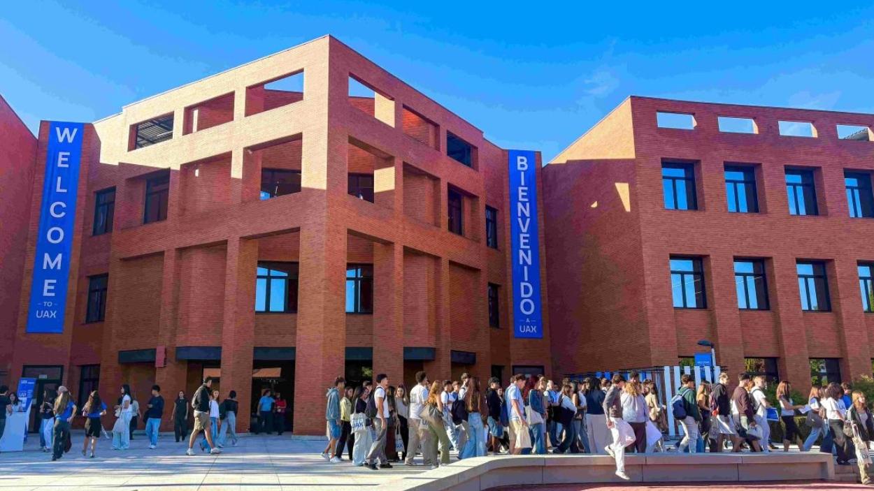 40.000 estudiantes inician el curso en Grupo UAX.