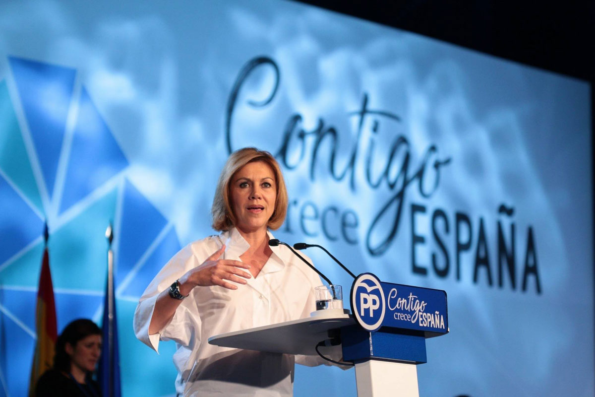 La secretaria General del Partido Popular, María Dolores de Cospedal, en el discurso inaugural de la Convención Nacional del PP en Sevilla - EFE - Cordon Press