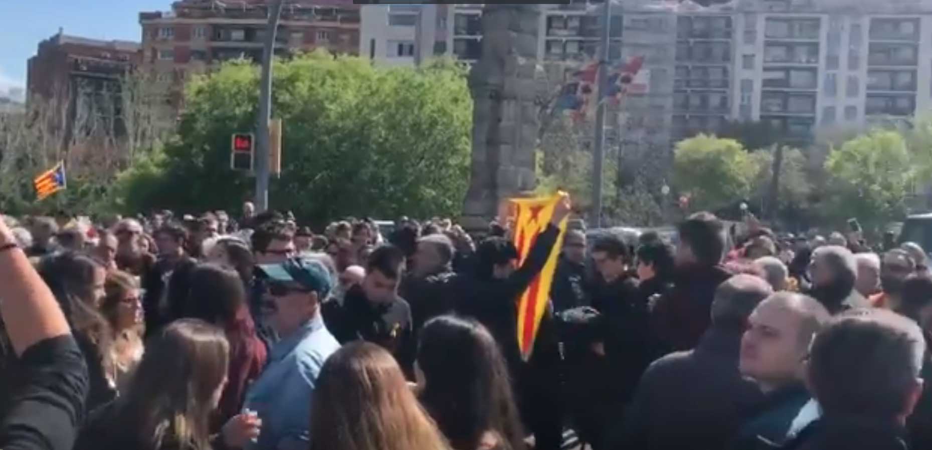 Manifestación de los CDR en Barcelona contra la visita de Felipe VI