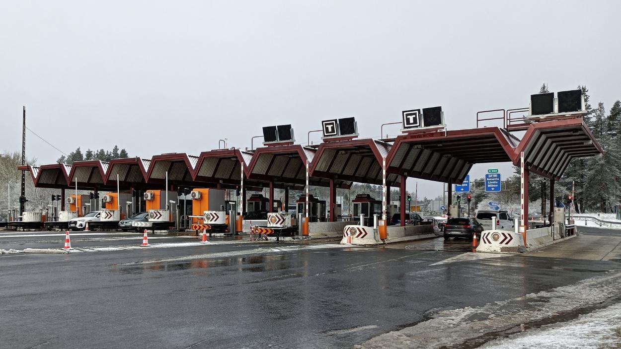 La autopista AP 68 a su paso por Altube, en la provincia de Álava
