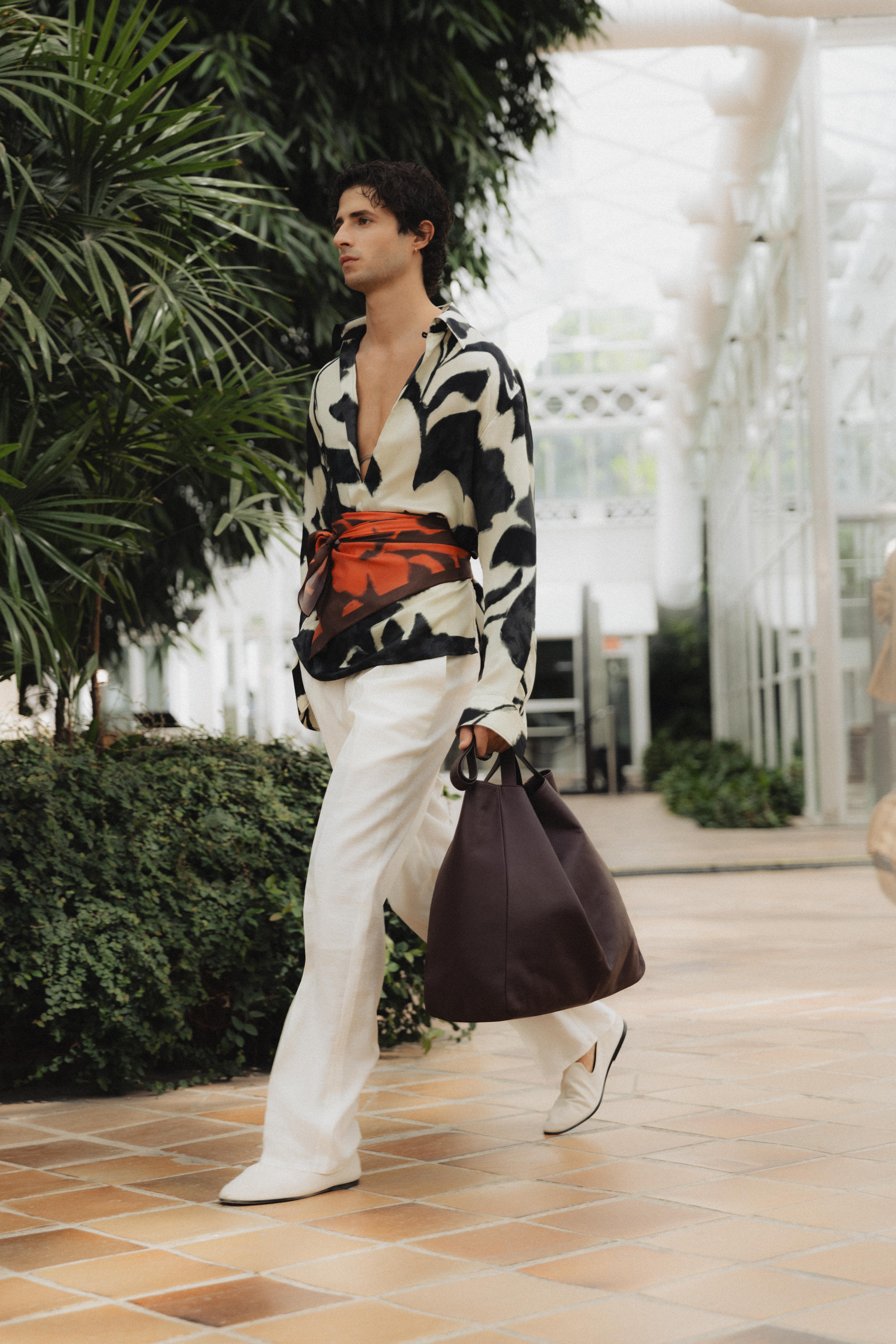 FAJÍN FRAMAE STUDIO PEDRO DEL HIERRO 135 FAJÍN FRAMAE STUDIO PEDRO DEL HIERRO 135