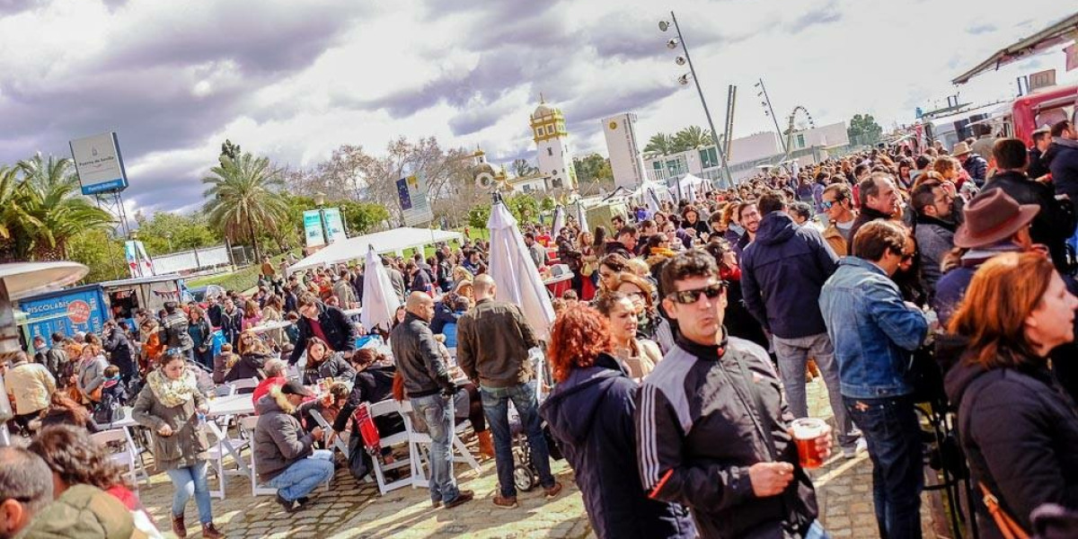 Una imagen del público asistente al X Callejeando Food Fest. 