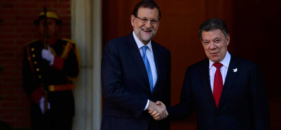 El presidente del Gobierno, Mariano Rajoy, y el presidente de Colombia, Juan Manuel Santos