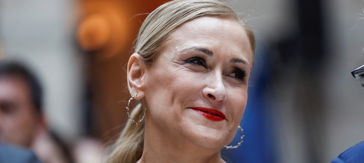 La presidenta de la Comunidad de Madrid, Cristina Cifuentes, al inicio hoy, en la Real Casa de Correos, del acto de entrega del VII Premio de la AVT fuente EFE