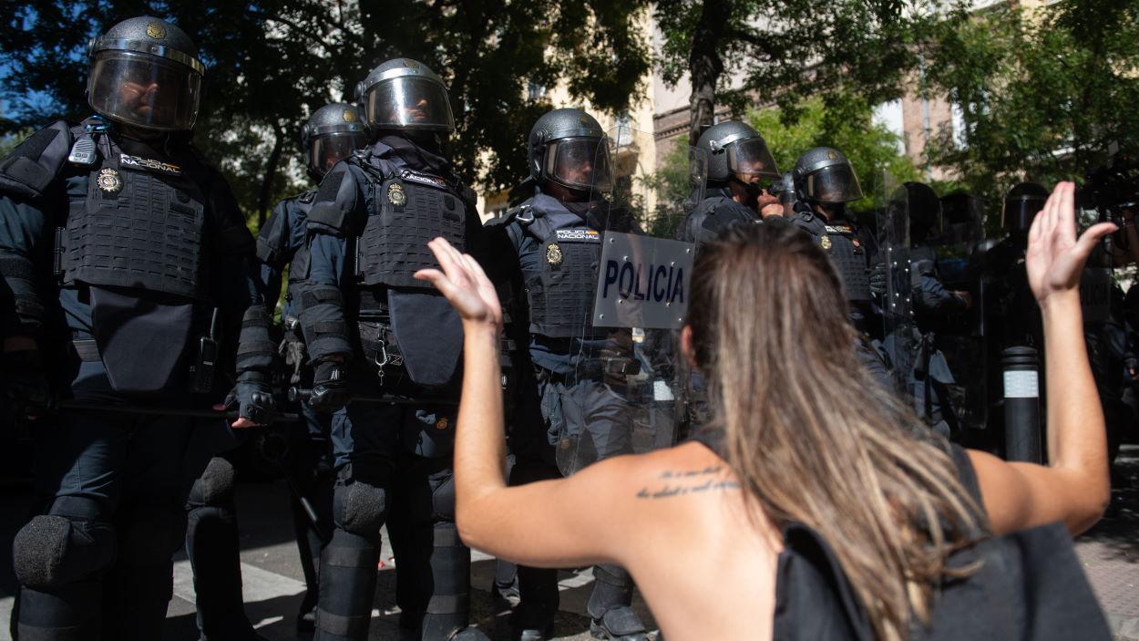 Agentes de la Policía Nacional hacen un cordón policial, a 23 de septiembre de 2026, en Madrid (España). EP.