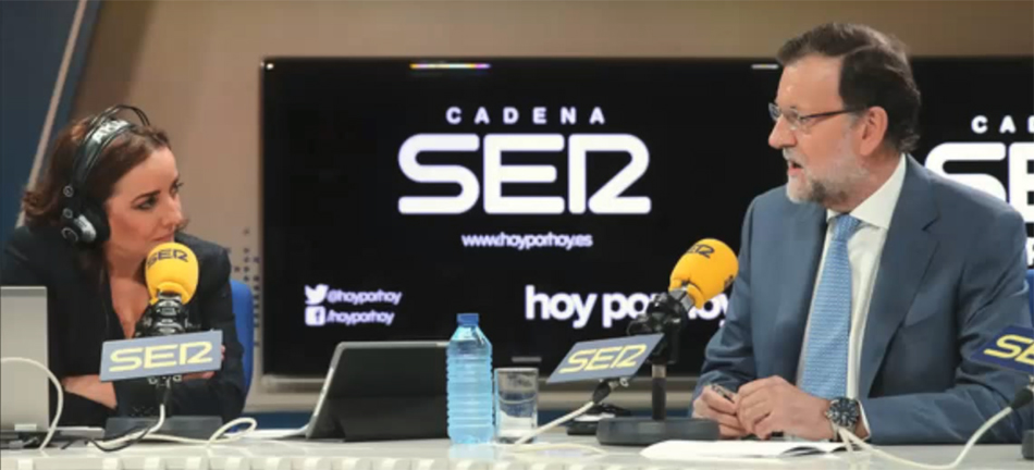 La directora y presentadora de 'Hoy por hoy' entrevista a Mariano Rajoy