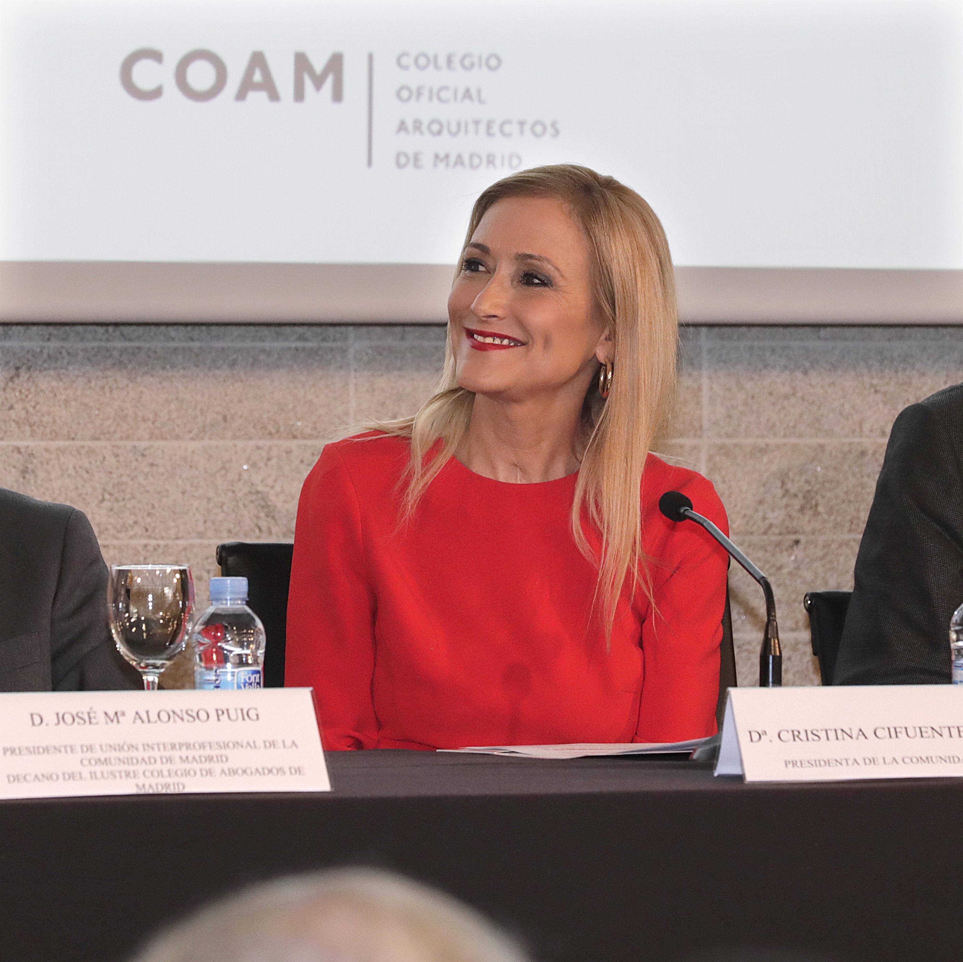 La presidenta de la Comunidad de Madrid, Cristina Cifuentes