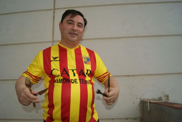 Juan Ciércoles, gerente de la empresa de embutidos La Manolica en 2014 promocionando la campaña "Catar Jamón de Teruel"