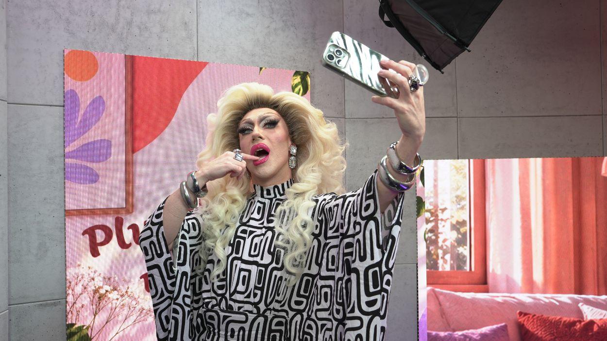 Samantha Ballentines “Estoy haciendo cosas que nunca soñé hacer”. ElPlural.com.