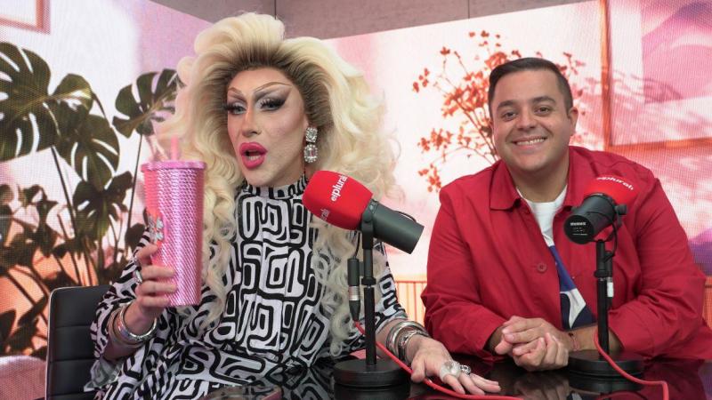 Samantha Ballentines visata el plató de ElPlural.com. Samantha Ballentines visata el plató de ElPlural.com.