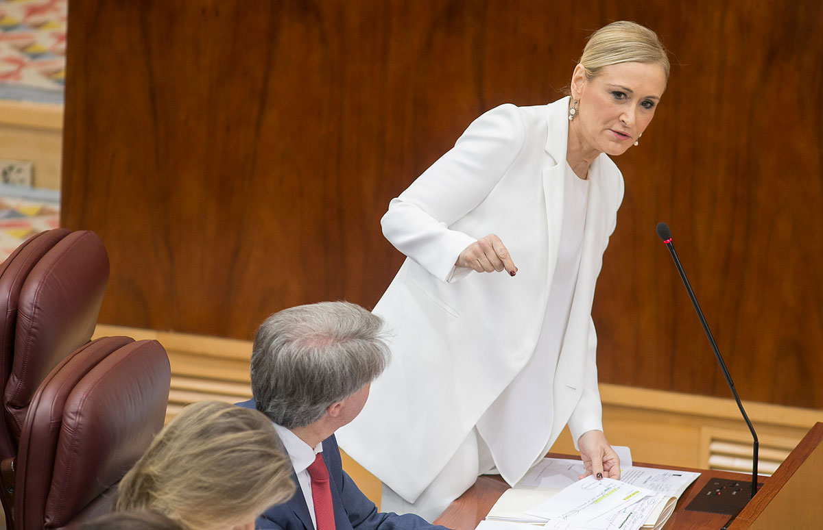 La presidenta Cristina Cifuentes durante un pleno en la Asamblea de Madrid