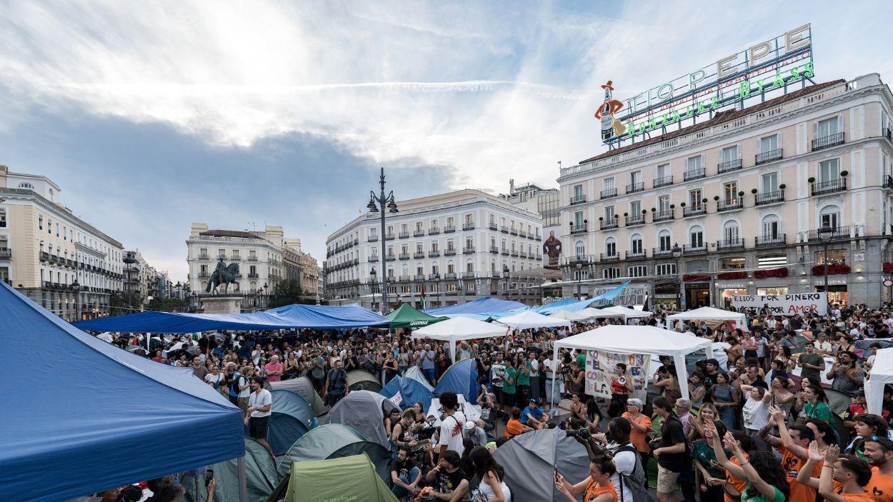 Acampada en Sol por la vivienda. EP