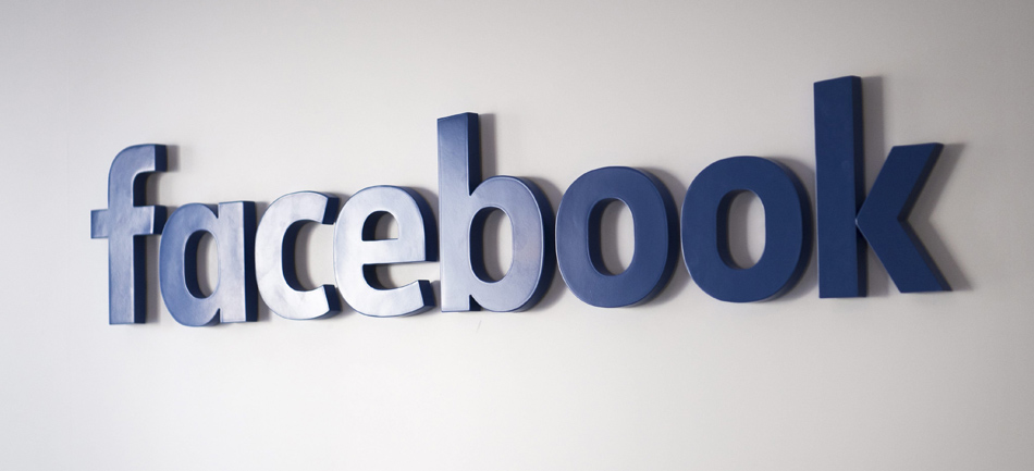 Facebook instalará en la Torre Glòries de Barcelona un centro operativo contra las noticias falsas Facebook instalará en la Torre Glòries de Barcelona un centro operativo contra las noticias falsas