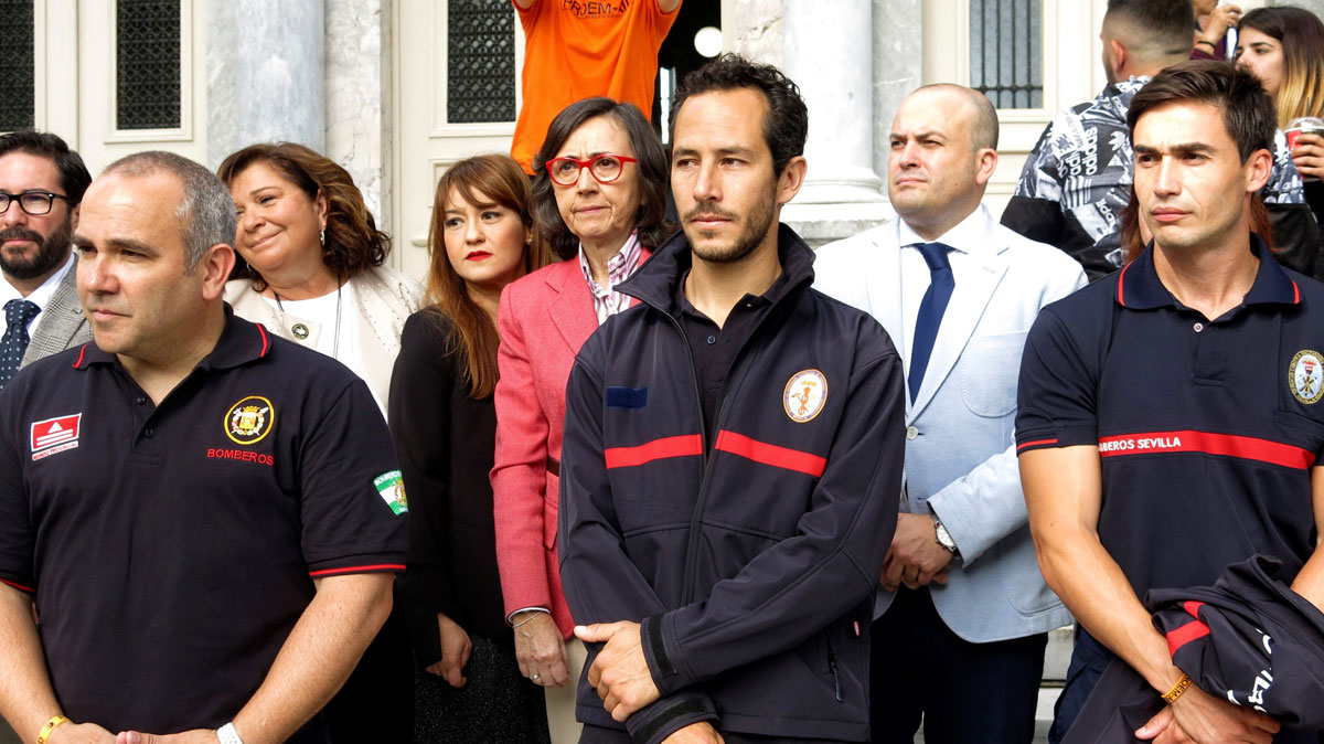 De izquierda a derecha Manuel Blanco, Julio Latorre y José Enrique Rodríguez, los tres bomberos acusados de tráfico de personas