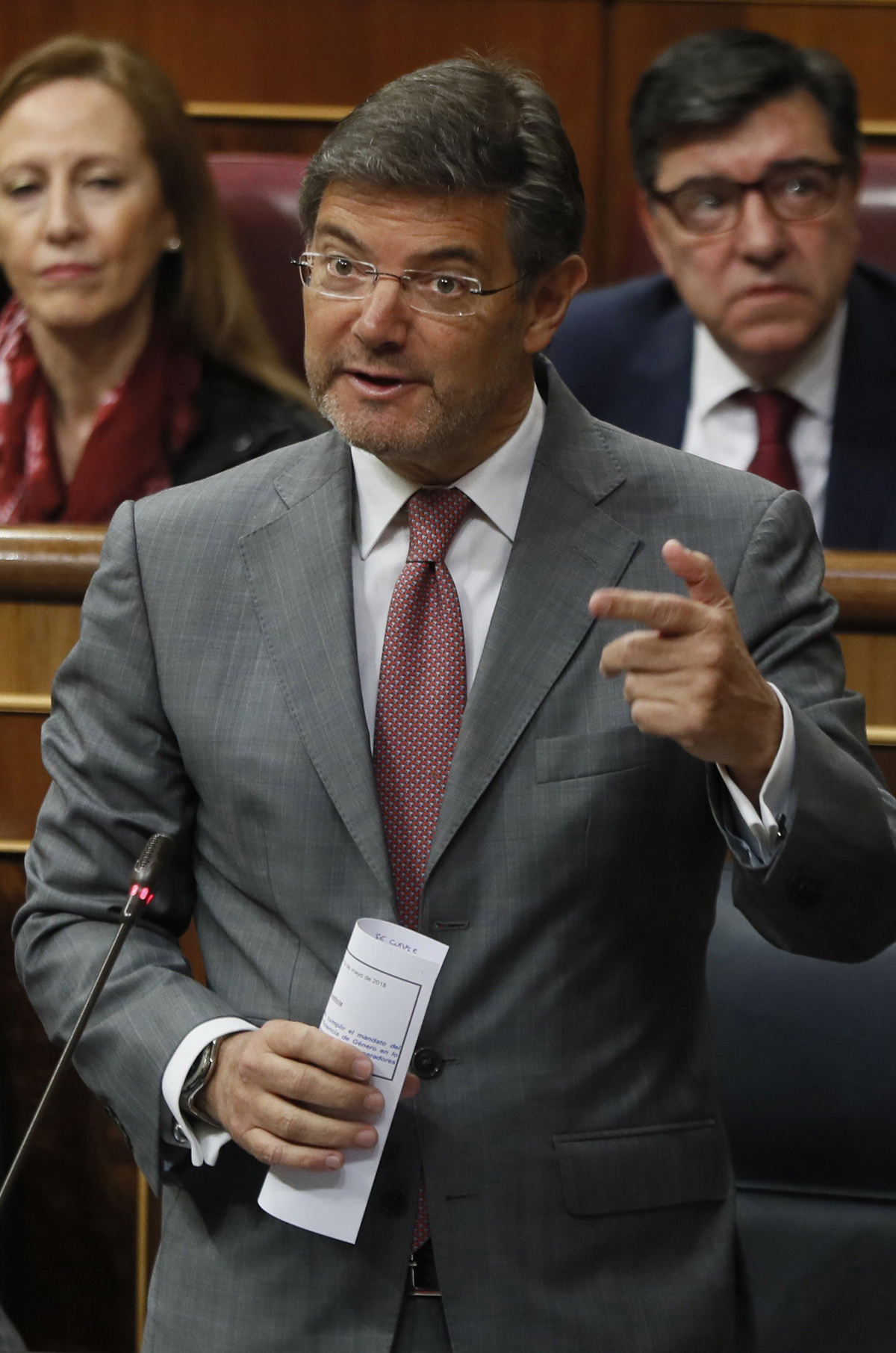 El ministro de Justicia, Rafael Catalá, durante la sesión de control al Gobierno hoy en el Congreso de los Diputados