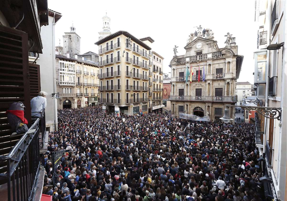 Pamplona vuelve a movilizarse contra la Manada en desacuerdo con la sentencia EFE