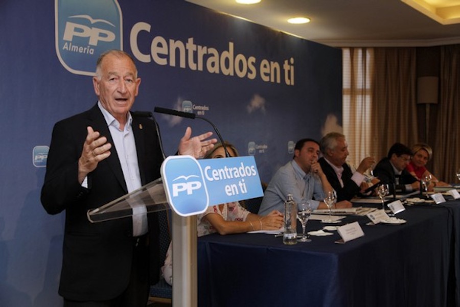 Gabriel Amat, alcalde de Roquetas, en un acto del PP de Almería.