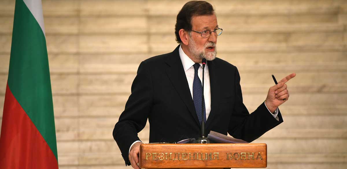 El presidente del Gobierno de España, Mariano Rajoy, ofrece una rueda de prensa junto al primer ministro búlgaro, Boyko Borisov, en Sofia (Bulgaria) hoy. 