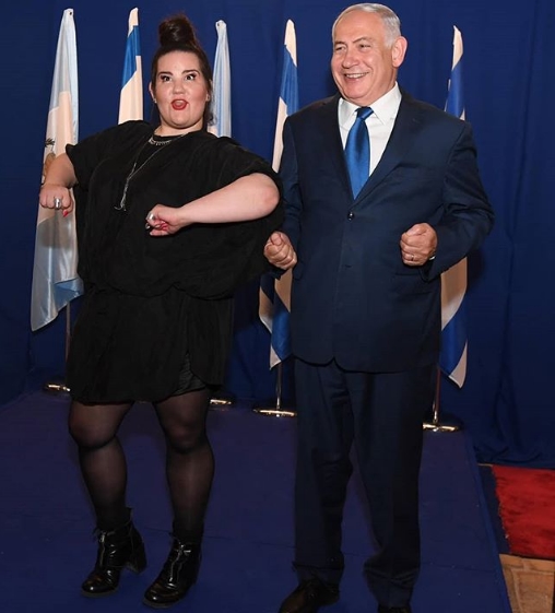 El primer ministro israelí Benjamin Netanyahu y Netta Barzilari