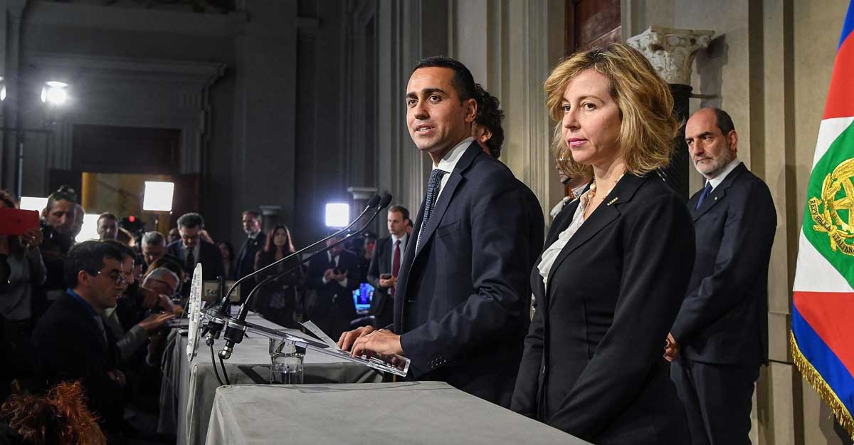 El líder del Movimiento Cinco Estrellas (M5S), Luigi Di Maio ante la prensa en el palacio Quirinale en Roma (Italia) el pasado 14 de mayo. 