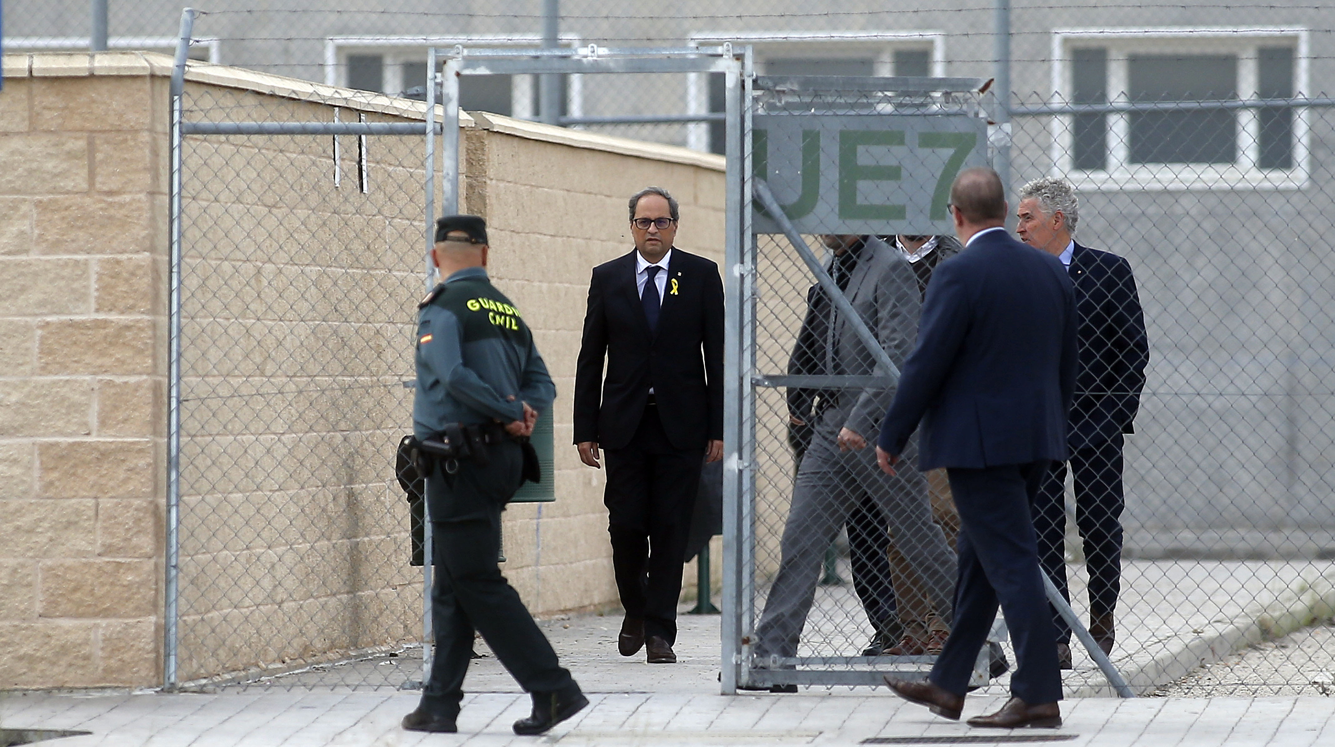 Imagen frontal del presidente Quim Torra saliendo del parking de la prisión de Estremera