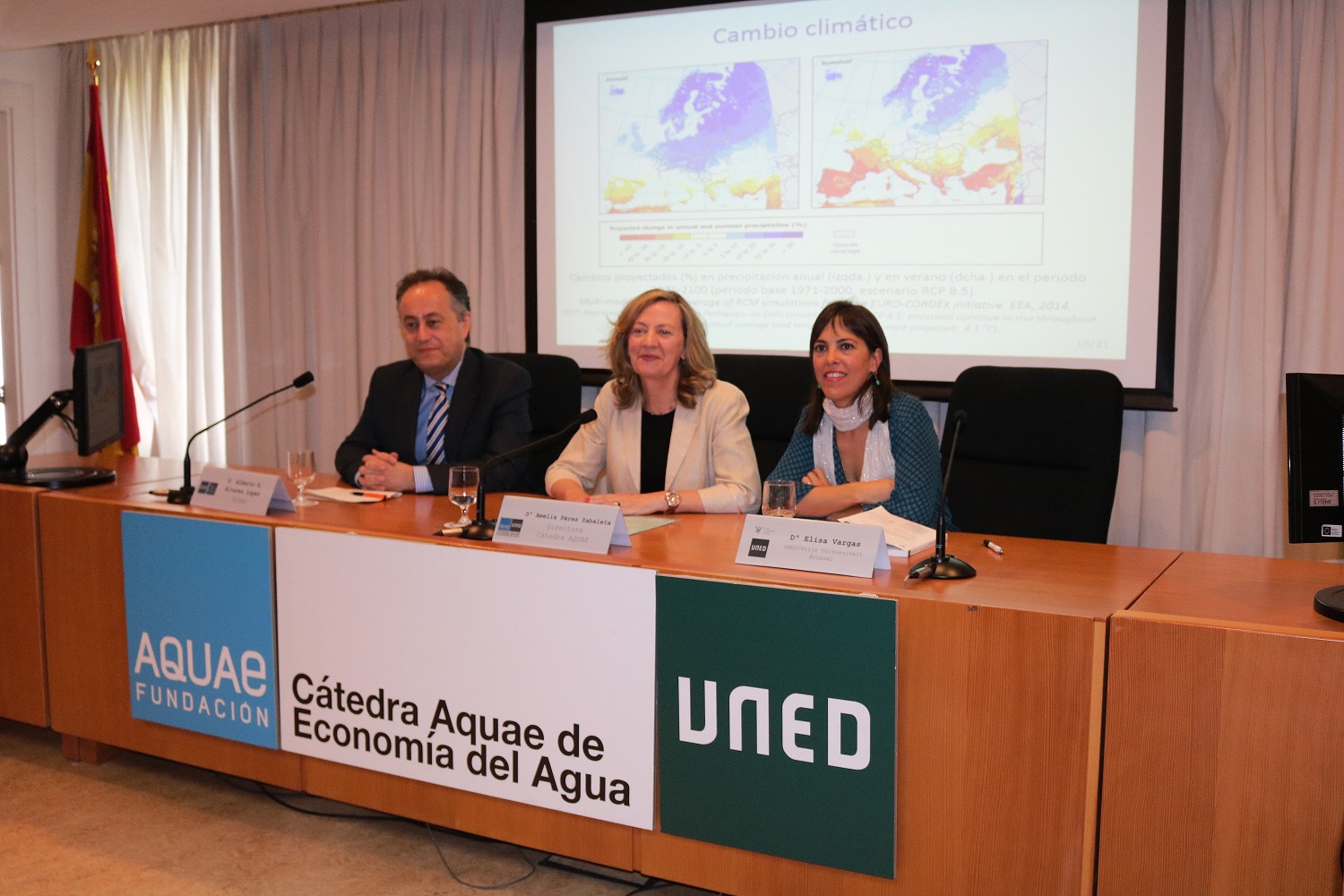 Un momento del seminario de la Cátedra AQUAE celebrado en la UNED con motivo del Día Mundial de la Diversidad Biológica.