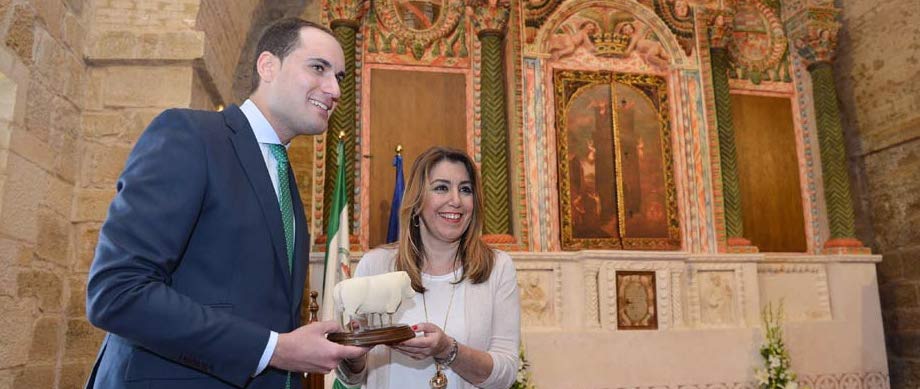 Susana Díaz, este viernes durante su visita a Jaén en un acto con el alcalde de Arjona, Juan Latorre.