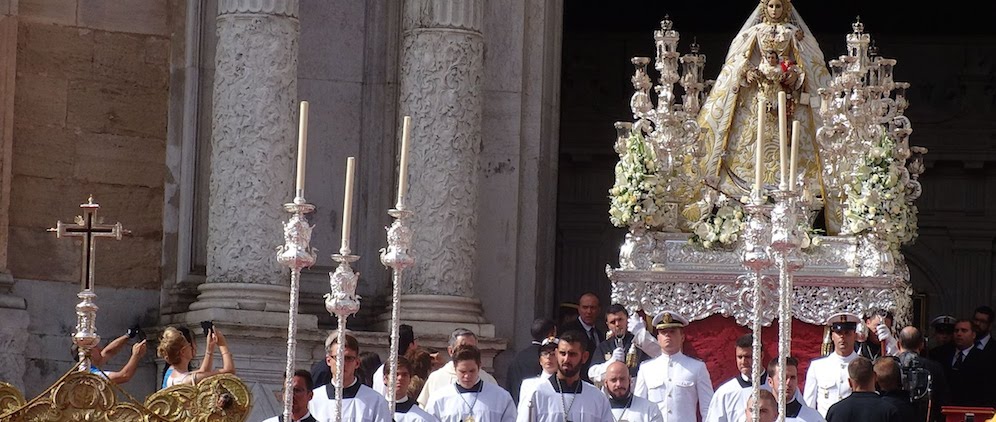 Procesión de la Virgen del Rosario el día del Corpus.