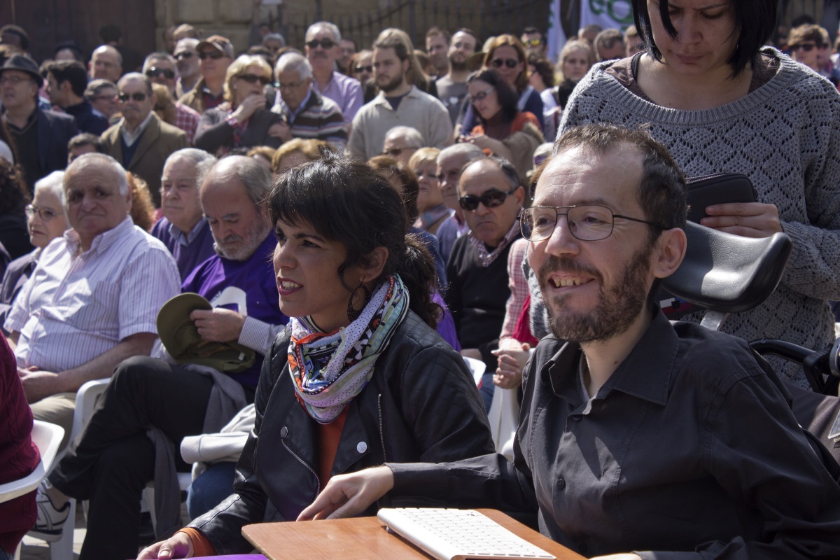 Teresa Rodríguez y Pablo Echenique en un acto público de Podemos.