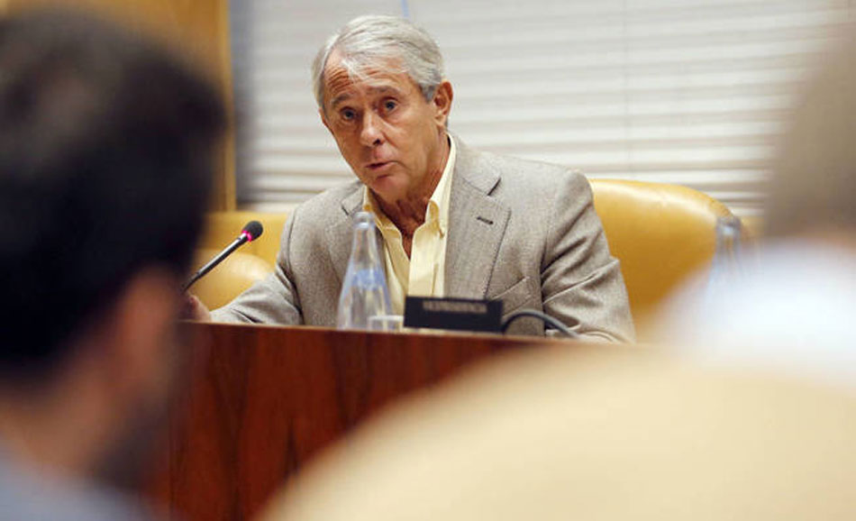 Eduardo Larranz, durante su comparecencia en la comisión de investigación de la corrupción en la Comunidad de Madrid - EFE