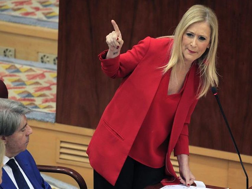 Image Cifuentes durante la sesión de control en la Asamblea de Madrid EFECifuentes durante la sesión de control en la Asamblea de Madrid  Image Cifuentes durante la sesión de control en la Asamblea de Madrid EFECifuentes durante la sesión de control en la Asamblea de Madrid