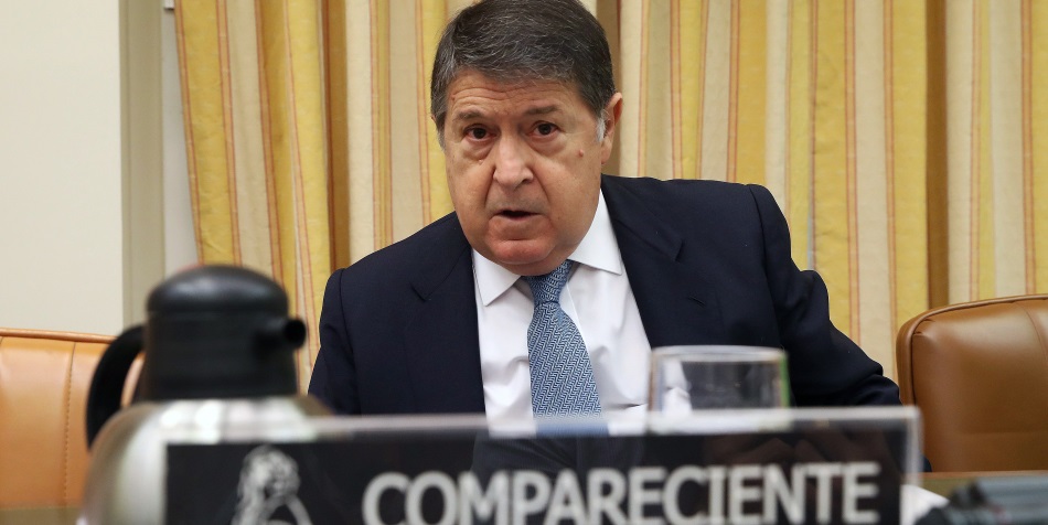 El exvicepresidente de Bankia y expresidente de Bancaja José Luis Olivas en su comparecencia en la Comisión del Congreso